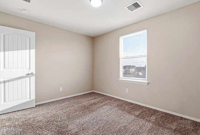 Building Photo - 714 HC Gilbert Minjares Dr