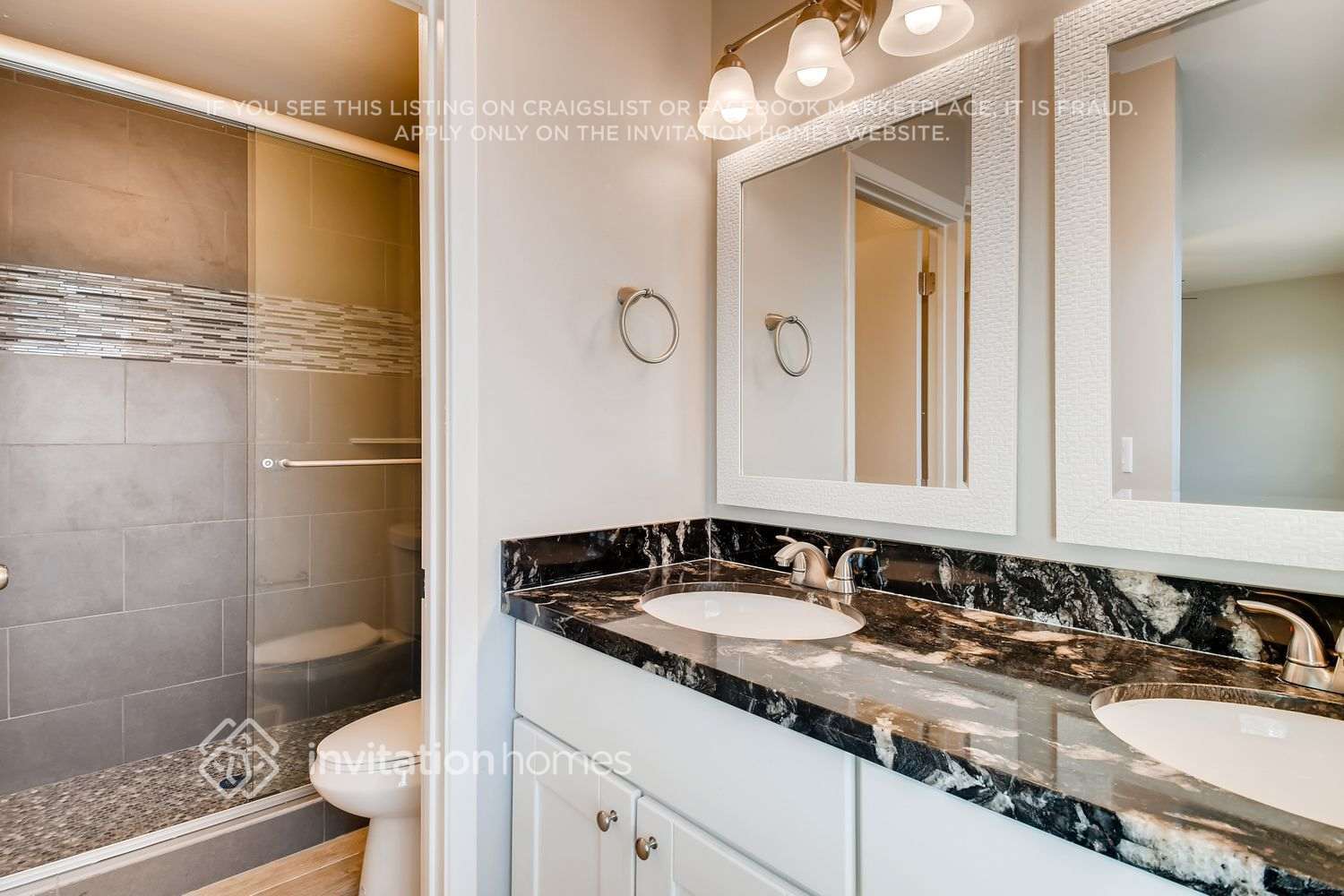 Building Photo - 1213 E El Parque Dr