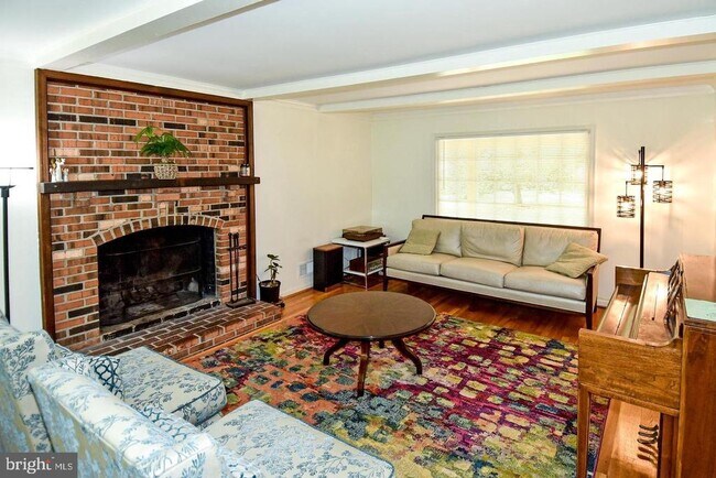 Building Photo - 3714 Carriage House Ct