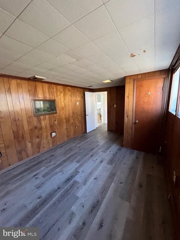 Building Photo - 1331 E Longview Dr