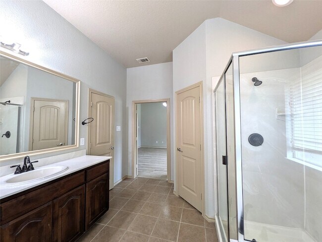 Building Photo - 14013 Zippo Way