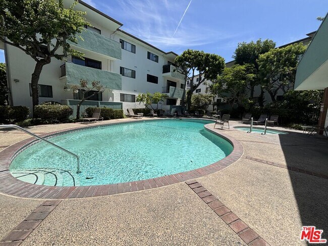 Building Photo - 5000 S Centinela Ave