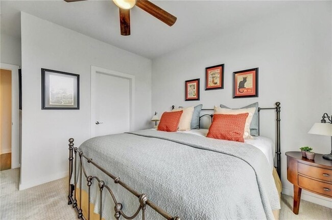 Building Photo - 1900 Barton Springs Rd