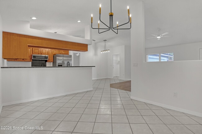 Building Photo - 4165 Eola Ave