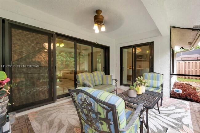 Building Photo - 1583 Eastlake Way