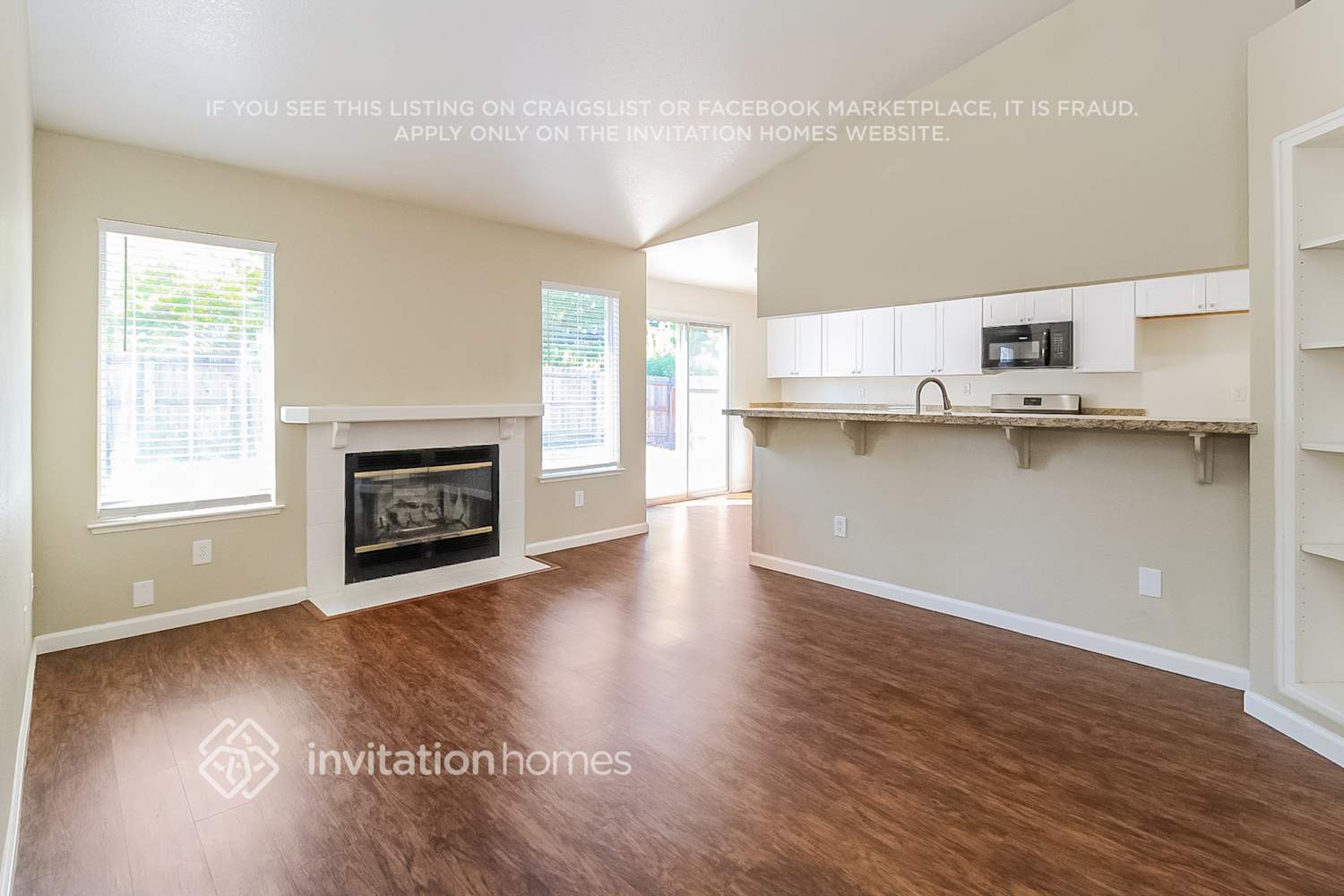 Building Photo - 8600 Luciano Ct