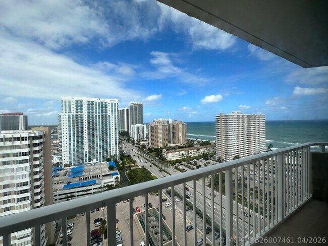 Building Photo - 1985 S Ocean Dr