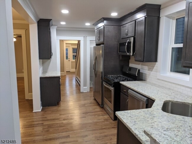 Building Photo - 11 Joseph St