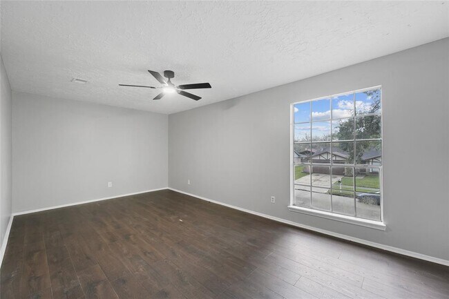 Building Photo - 10903 Maple Rock Dr