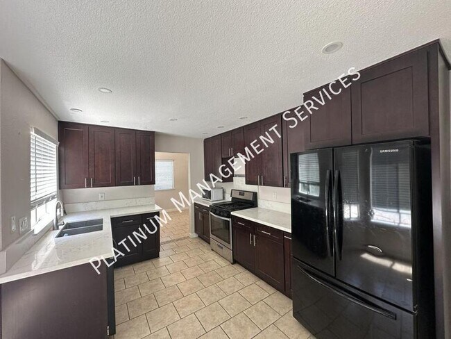Building Photo - 3224 Ave J-2