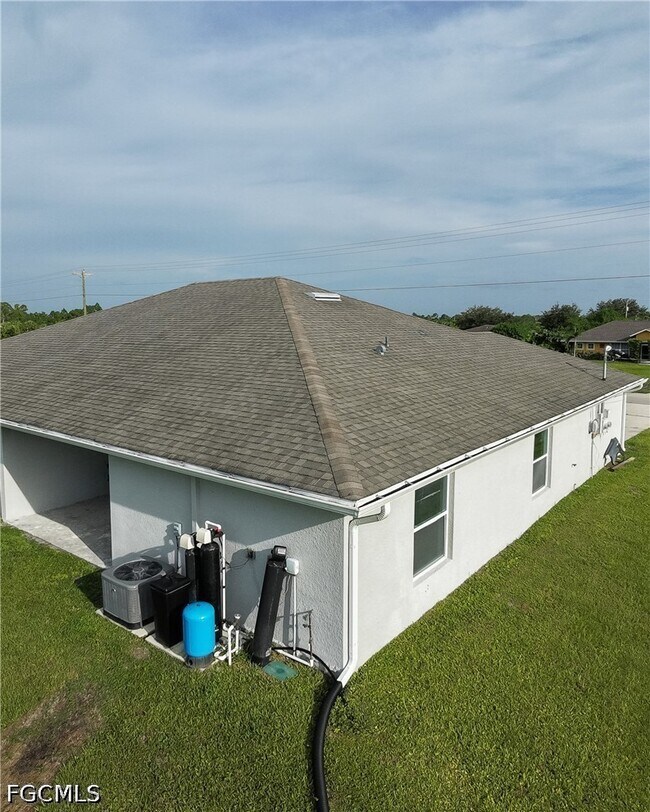 Building Photo - 941 Jaguar Blvd