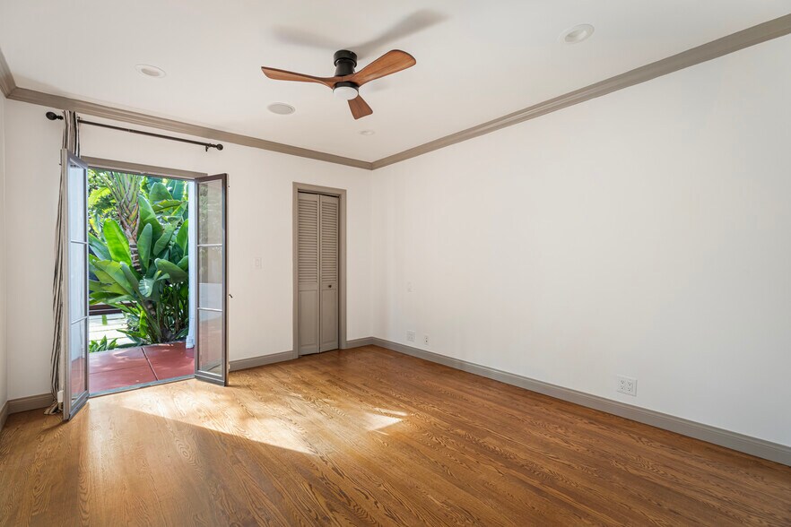 Building Photo - 1169 S Sierra Bonita Ave
