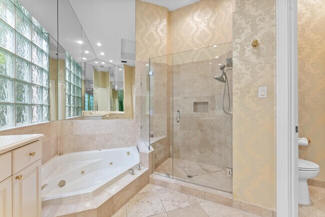 Building Photo - 7081 Mallorca Crescent