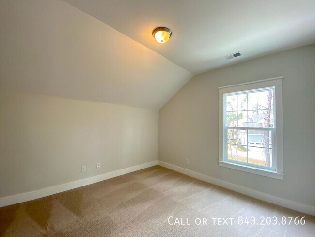 Building Photo - 478 Woodspring Rd
