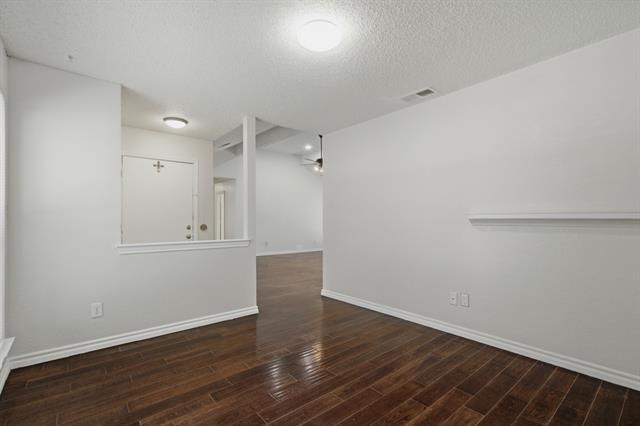 Building Photo - 5005 Frontier Ln