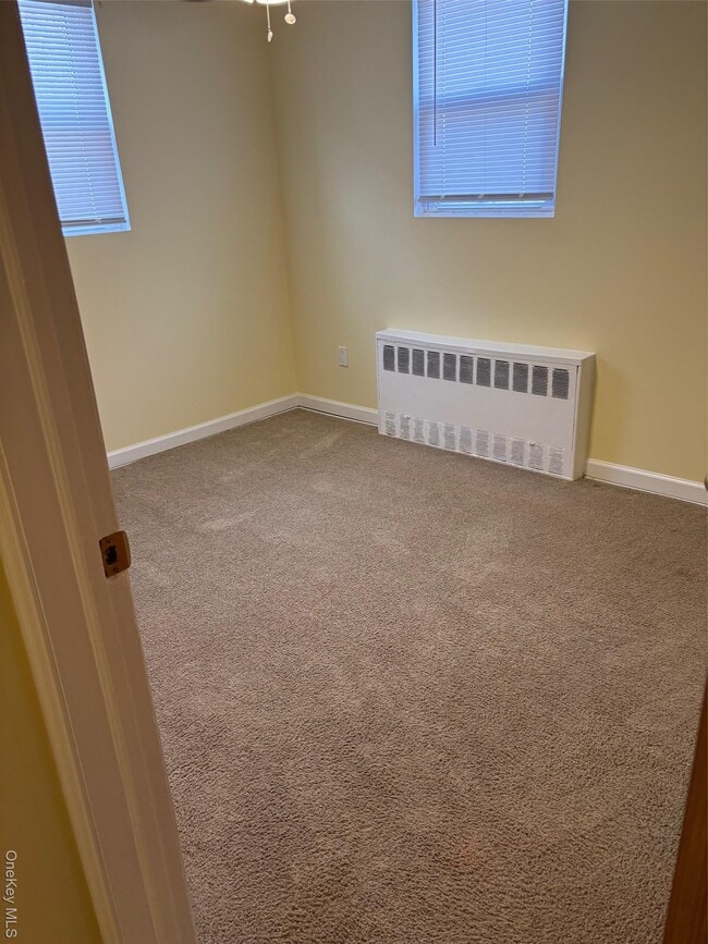 Building Photo - 523 E Harrison St