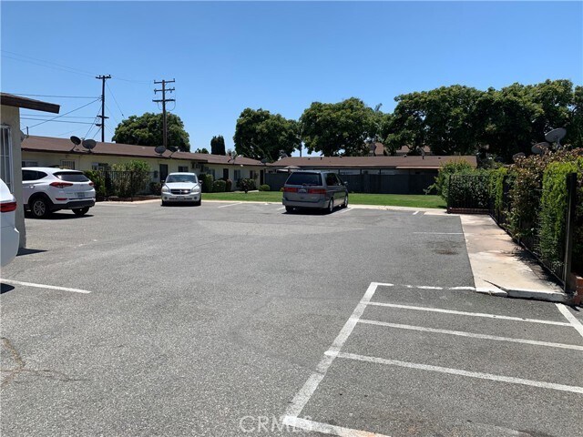 Building Photo - 3411 W Orange Ave