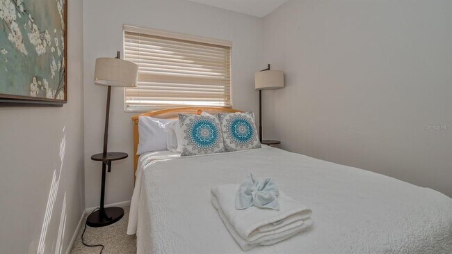 Building Photo - 3708 Sandspur Ln