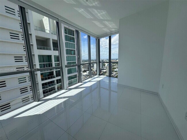 Building Photo - 1100 Biscayne Blvd