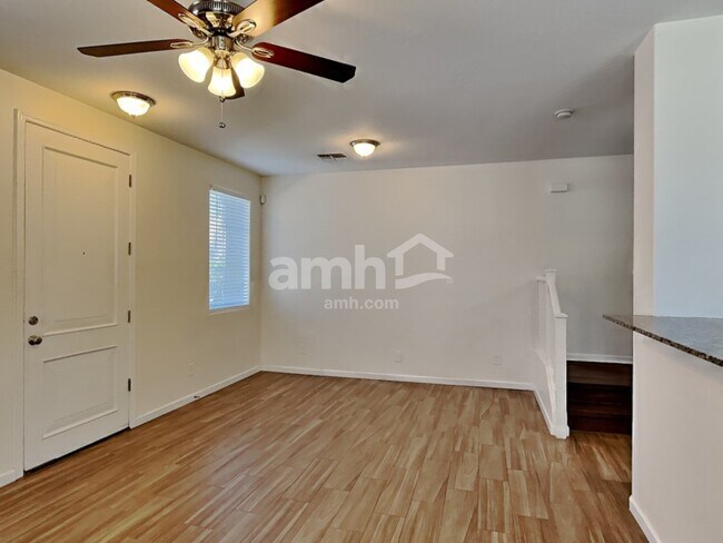 Building Photo - 10123 E Isleta Ave