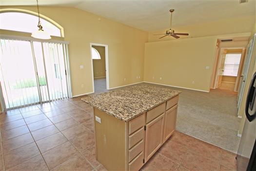 Building Photo - 1001 Black Willow Dr