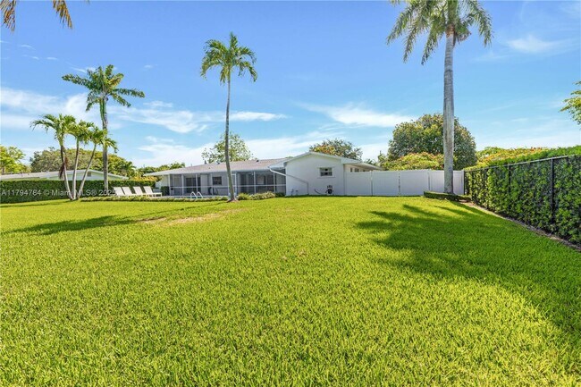 Building Photo - 13790 SW 80th Ave