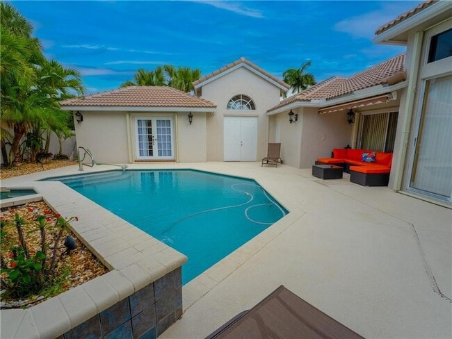 Building Photo - 20107 Ocean Key Dr