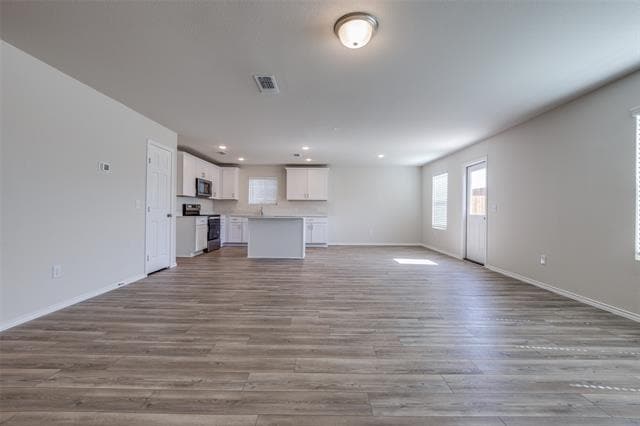 Building Photo - 877 Table Rock St