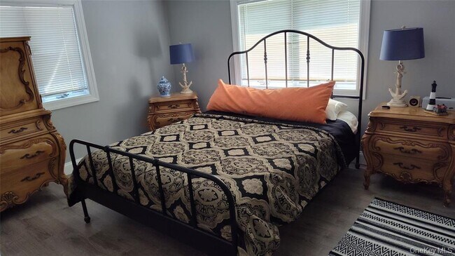 Building Photo - 1 Washington Ave E