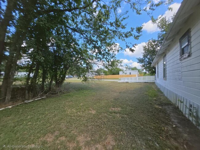 Building Photo - 101 E Osr