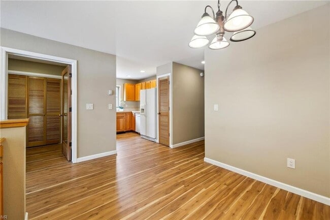 Building Photo - McCloud 2 bedroom
