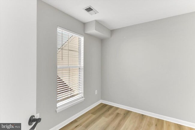 Building Photo - 9411 Royal Bonnet Terrace