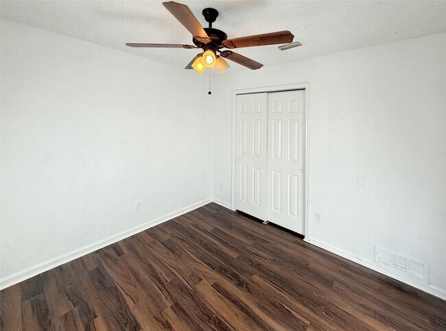 Building Photo - 1713 River Birch Dr