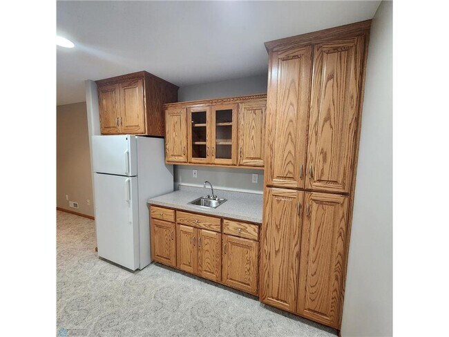 Building Photo - 1172 Eagle Park Dr S