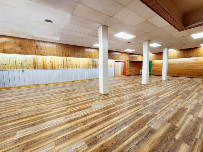 Building Photo - 129 N Jefferson St