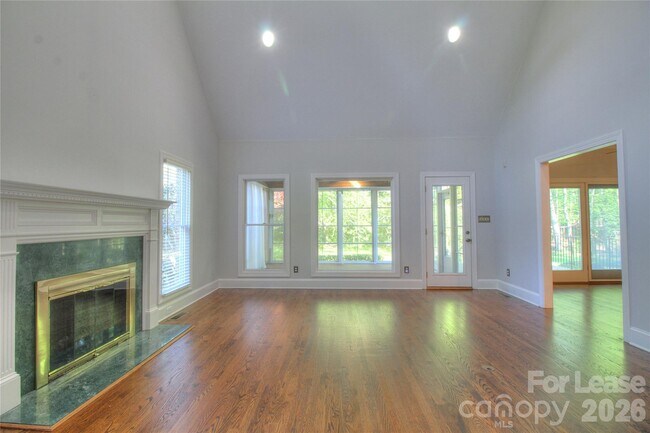 Building Photo - 1217 Weddington Hills Dr