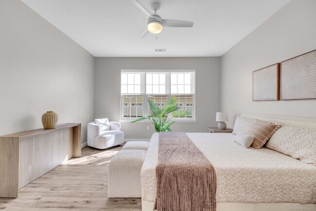 Building Photo - 104 Episcopal Rd