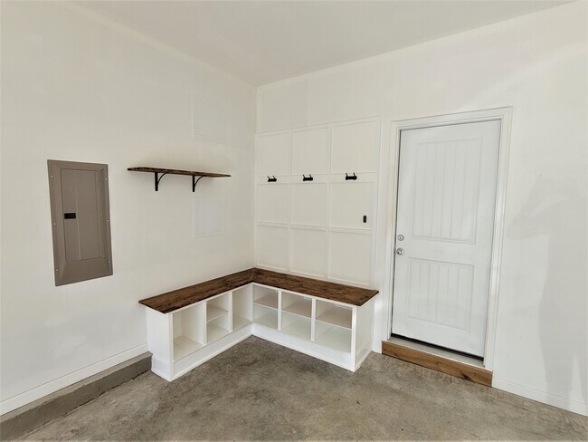 Buit In Storage - 139A James Ave