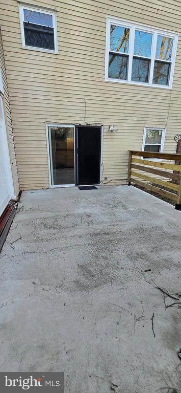 Building Photo - 1521 Stoney Ln