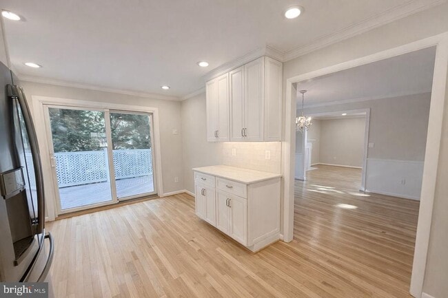 Building Photo - 6223 Loch Raven Dr