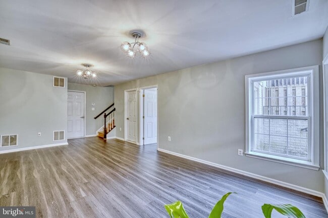 Building Photo - 5742 Governors Pond Cir