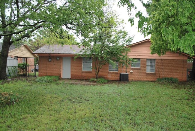 Building Photo - 3809 Titan Trail