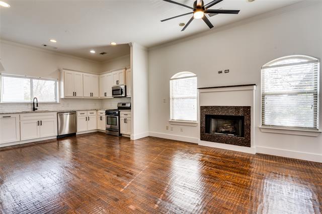 Building Photo - 5922 Ross Ave
