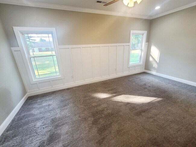 Building Photo - The Blandville - 2 bedroom- 2 bath