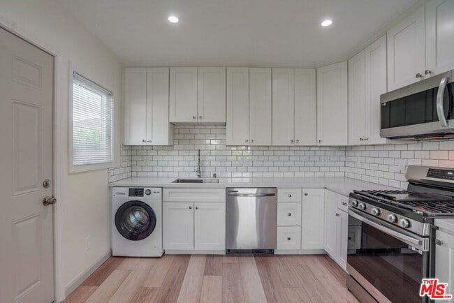 Building Photo - 11310 Argan Ave