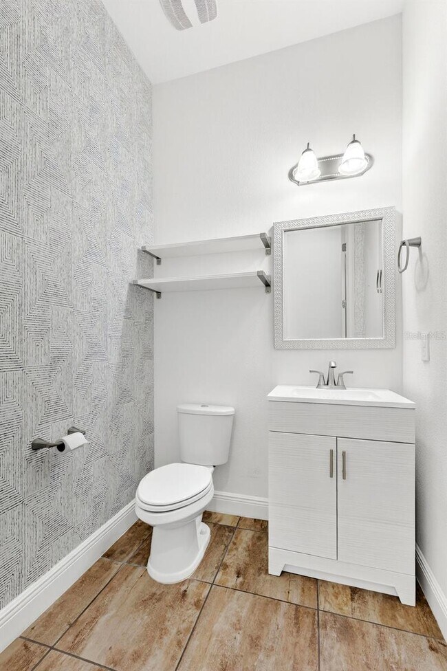 Building Photo - 8443 Karrer Ter