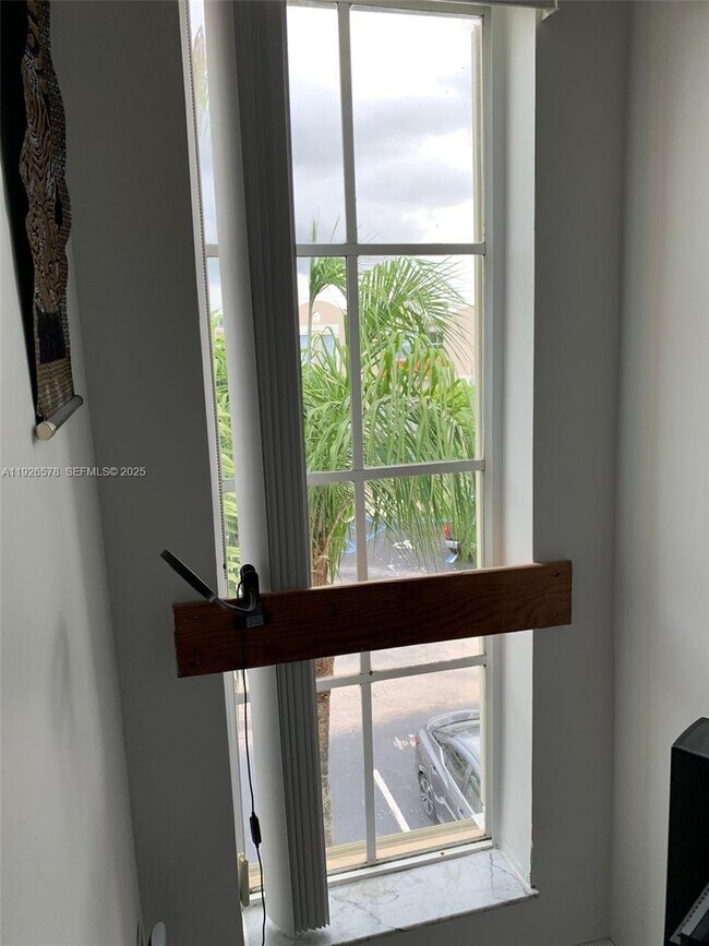 Building Photo - 8660 NW 6th Ln