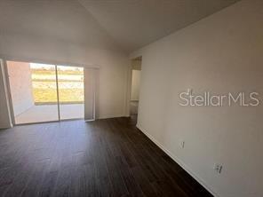 Building Photo - 2599 Runners Cir