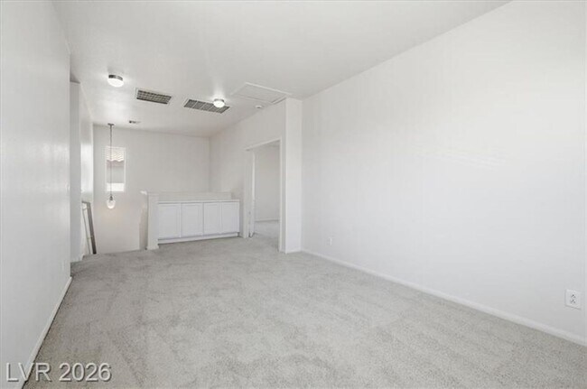 Building Photo - Inviting 3-Bedroom Home with Oversized Loft in Gated Southwest Community