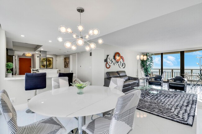 Building Photo - 3000 N Ocean Dr